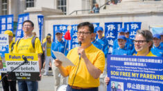 Praticante del Falun Gong chiede al primo ministro britannico di aiutare il padre imprigionato in Cina