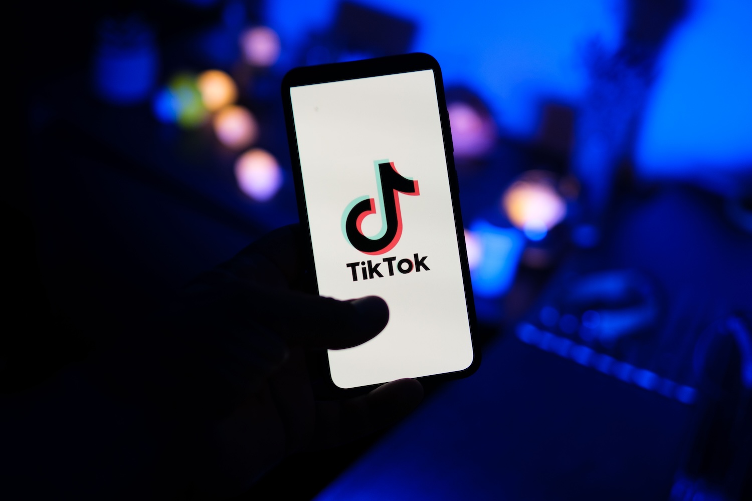 DeepSeek condivide dati con la controllante di TikTok