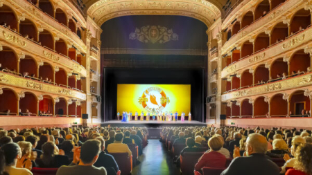 Shen Yun conquista l’élite della Città Eterna