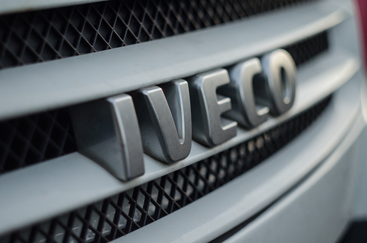 Iveco: firmato accordo con Ford Trucks per sviluppo congiunto su camion pesanti