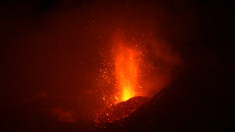 Spettacolare eruzione dell’Etna